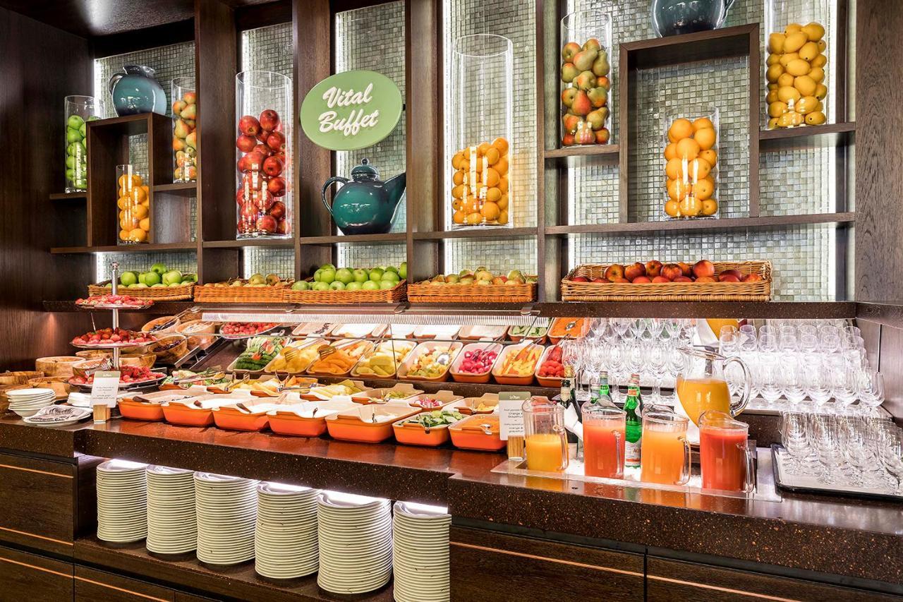 그랜드 엘리제 함부르크 호텔 함브루크 외부 사진 A salad bar